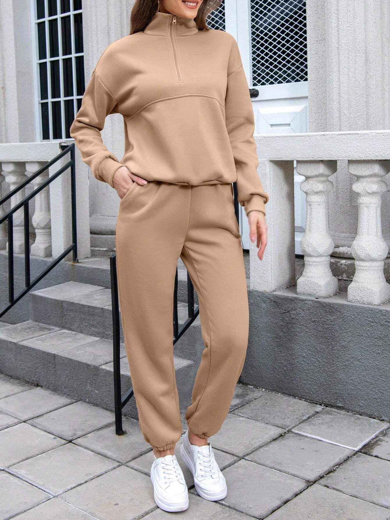 SHEIN X Carly Lawrence SHEIN Ezwear Women'S Half Zipper Hoodie and Jogger Pants Two Piece Set